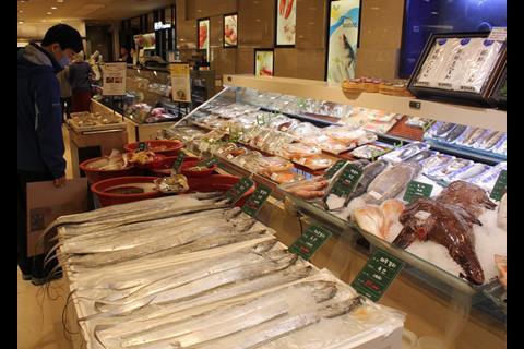 A department store fish counter display in Seoul